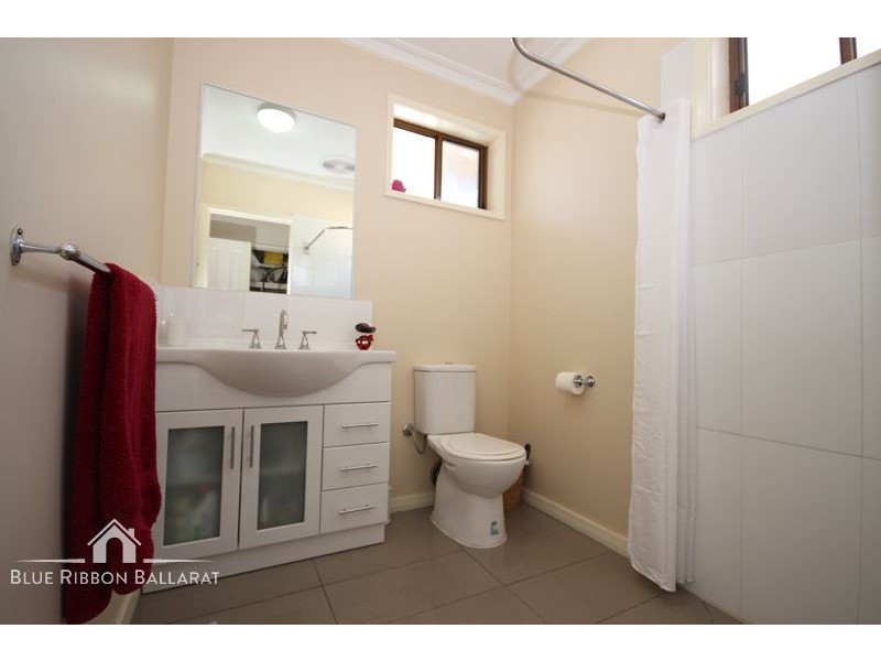 31 Mimosa Avenue, Alfredton VIC 3350