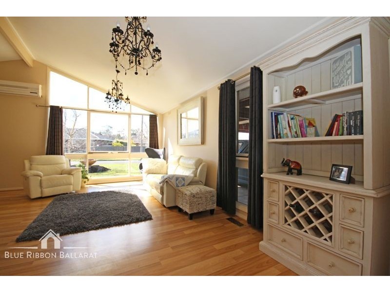 31 Mimosa Avenue, Alfredton VIC 3350