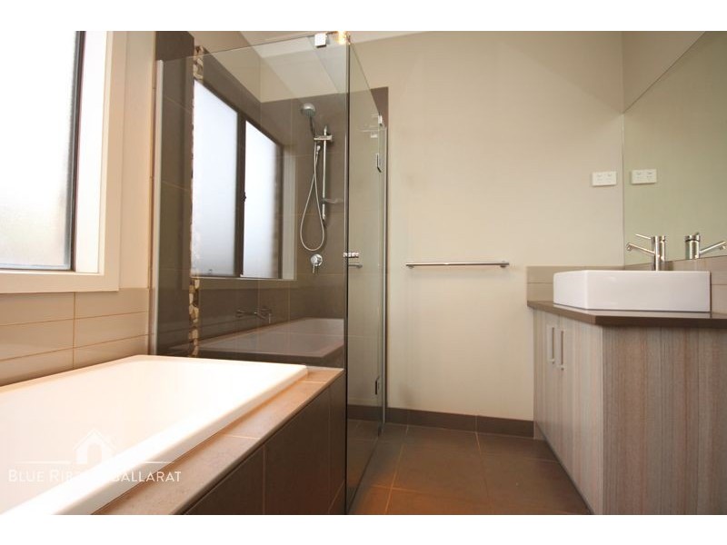 195 Cuthberts Road, Alfredton VIC 3350