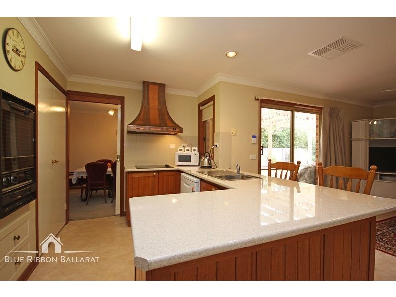 35 Jasmine Drive, Delacombe VIC 3356