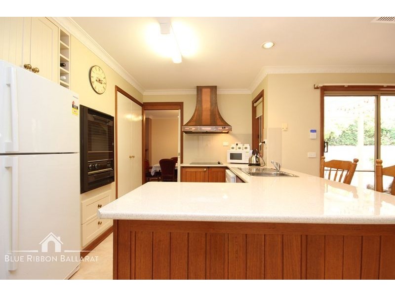 35 Jasmine Drive, Delacombe VIC 3356