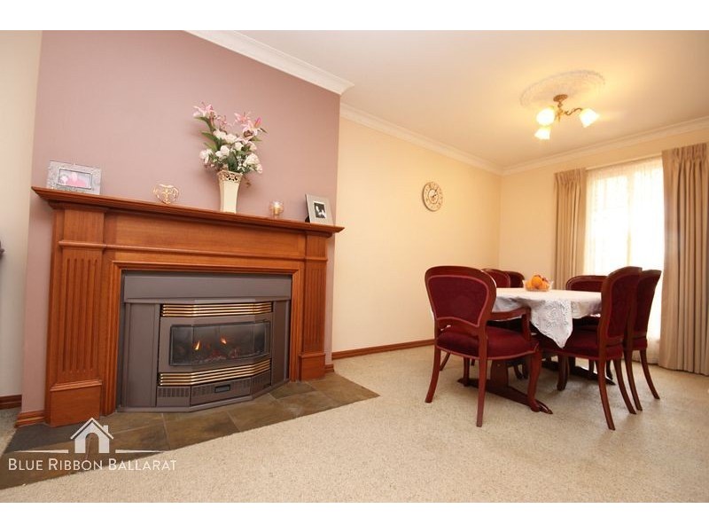 35 Jasmine Drive, Delacombe VIC 3356