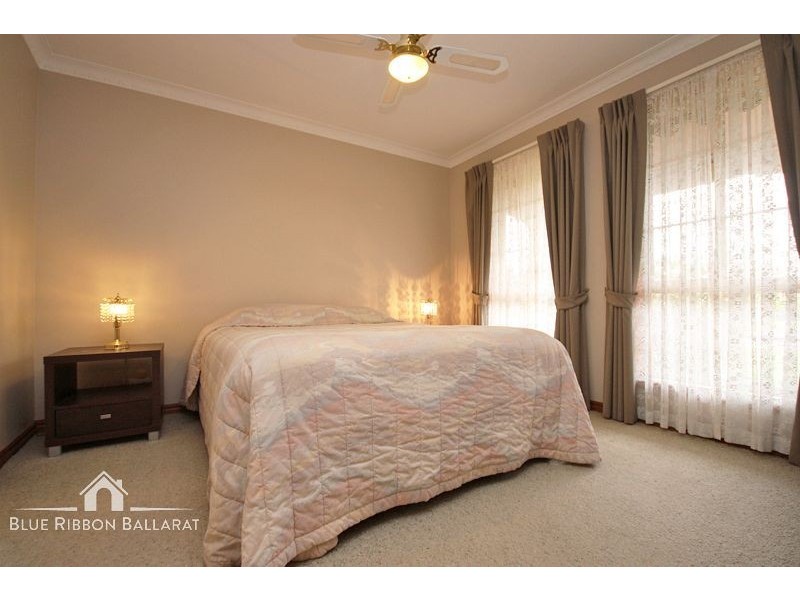 35 Jasmine Drive, Delacombe VIC 3356