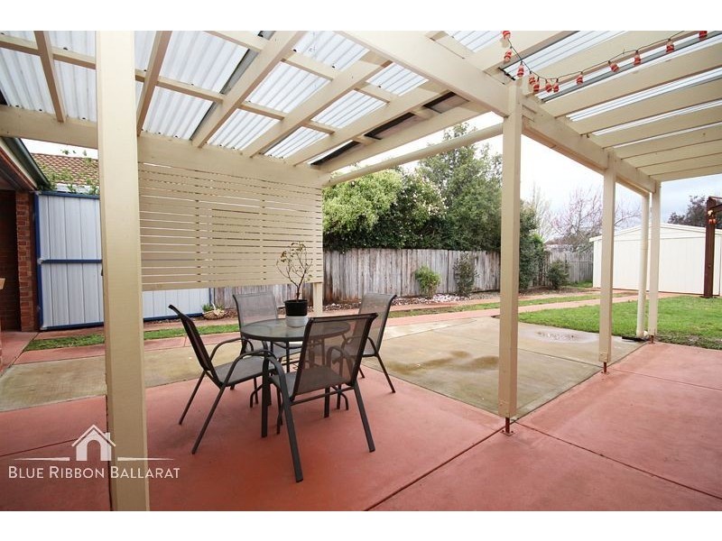 35 Jasmine Drive, Delacombe VIC 3356