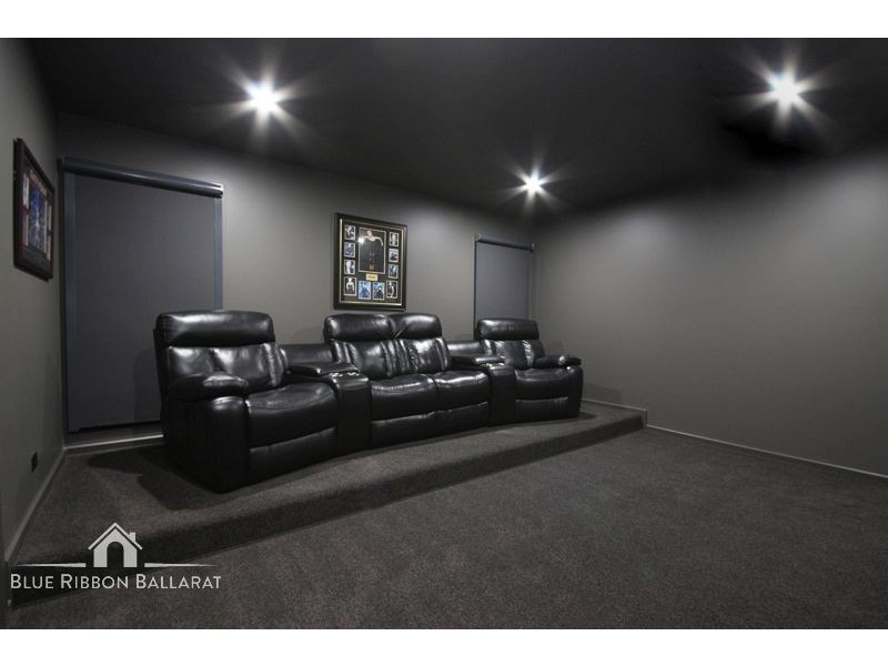 10 Regal Drive, Alfredton VIC 3350