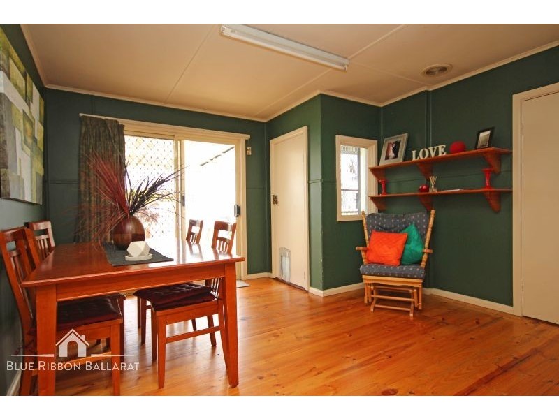 17 Kent Street, Sebastopol VIC 3356