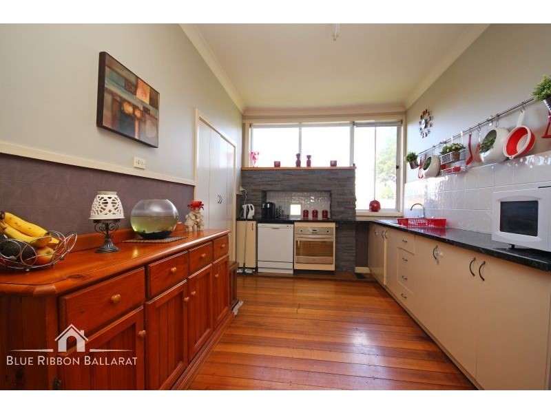 17 Kent Street, Sebastopol VIC 3356