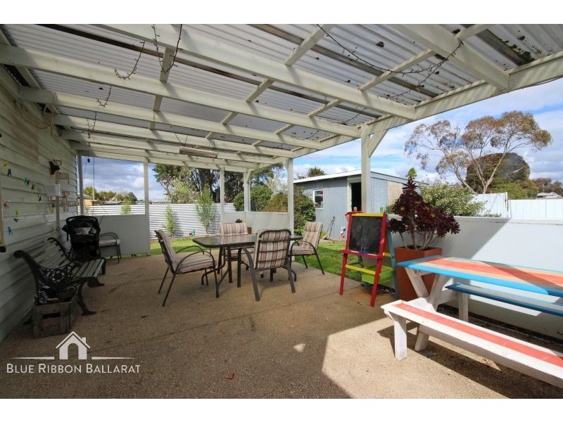 17 Kent Street, Sebastopol VIC 3356