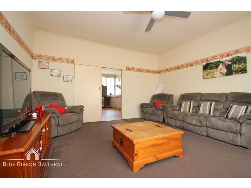 17 Kent Street, Sebastopol VIC 3356