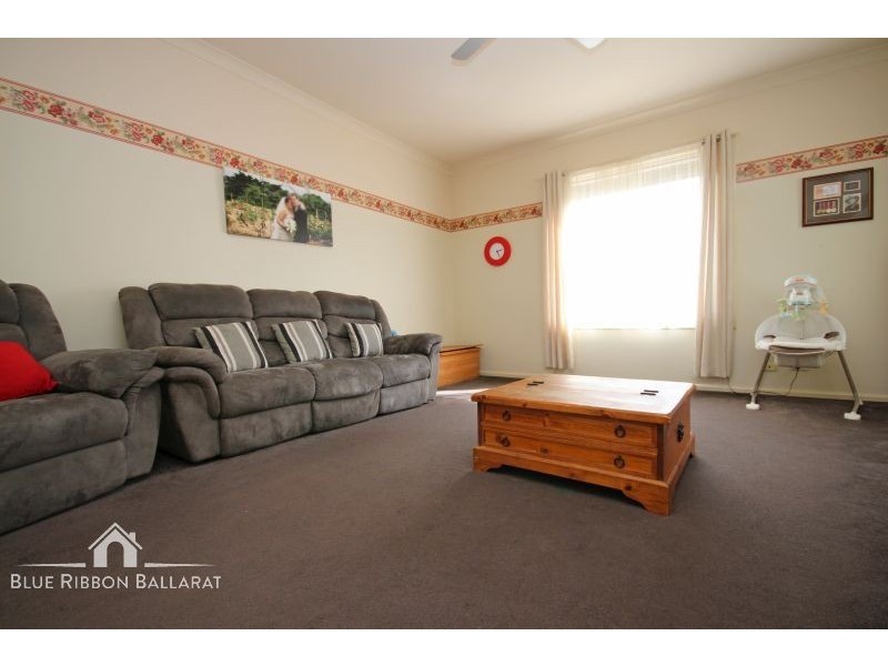 17 Kent Street, Sebastopol VIC 3356