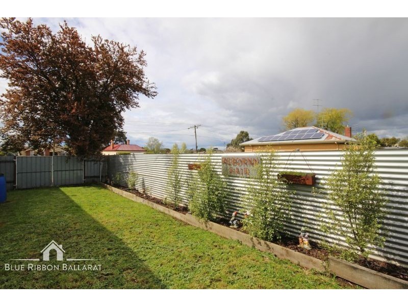17 Kent Street, Sebastopol VIC 3356
