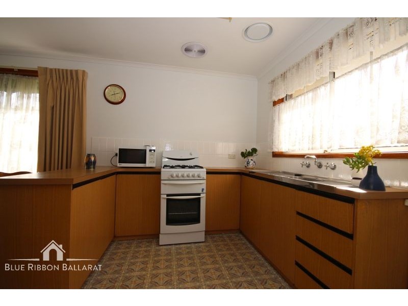 3/801 Skipton Street (Facing Leith Street), Redan VIC 3350