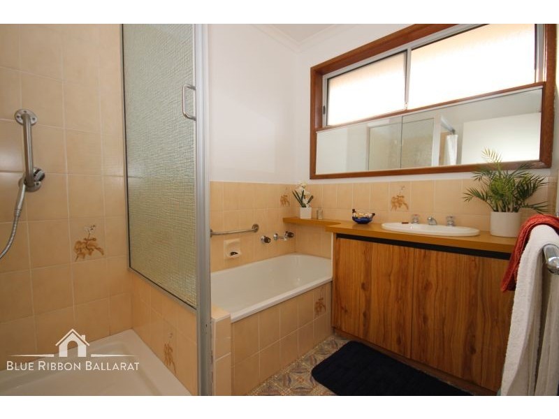 3/801 Skipton Street (Facing Leith Street), Redan VIC 3350