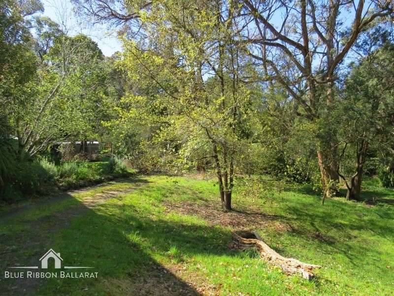 307 Eddy Avenue, Mount Helen VIC 3350