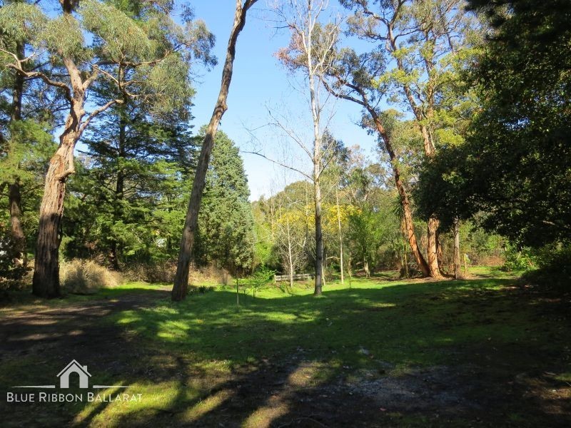 307 Eddy Avenue, Mount Helen VIC 3350