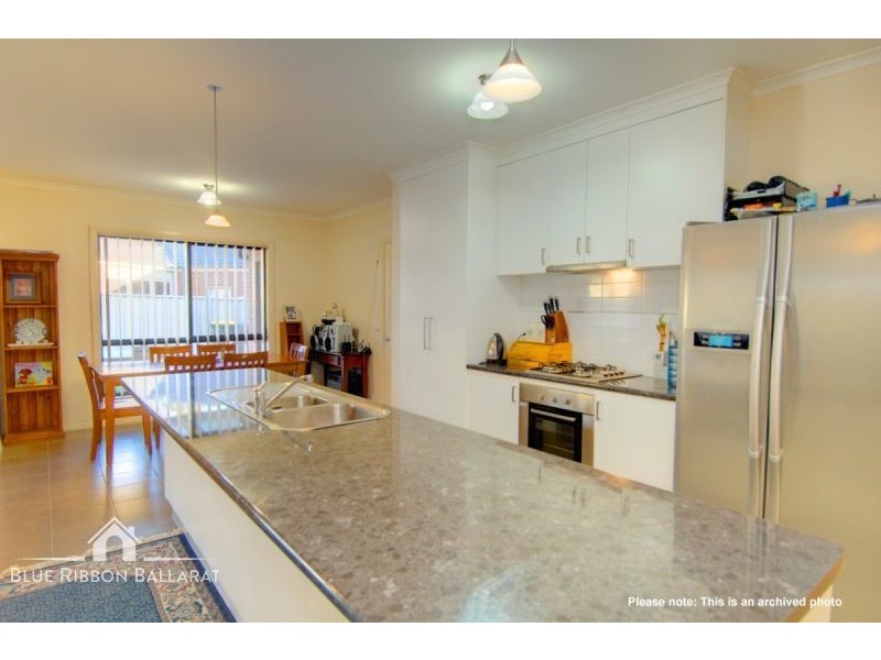 9 Canadian Crescent, Canadian VIC 3350