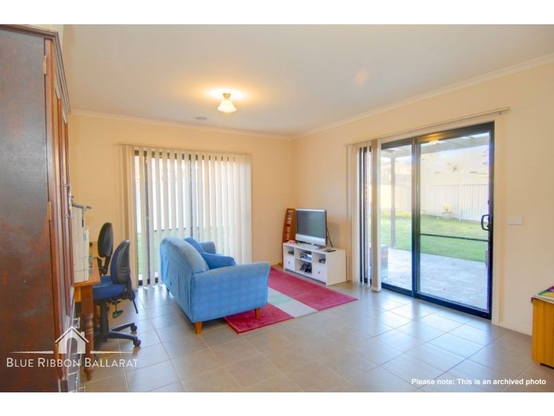 9 Canadian Crescent, Canadian VIC 3350