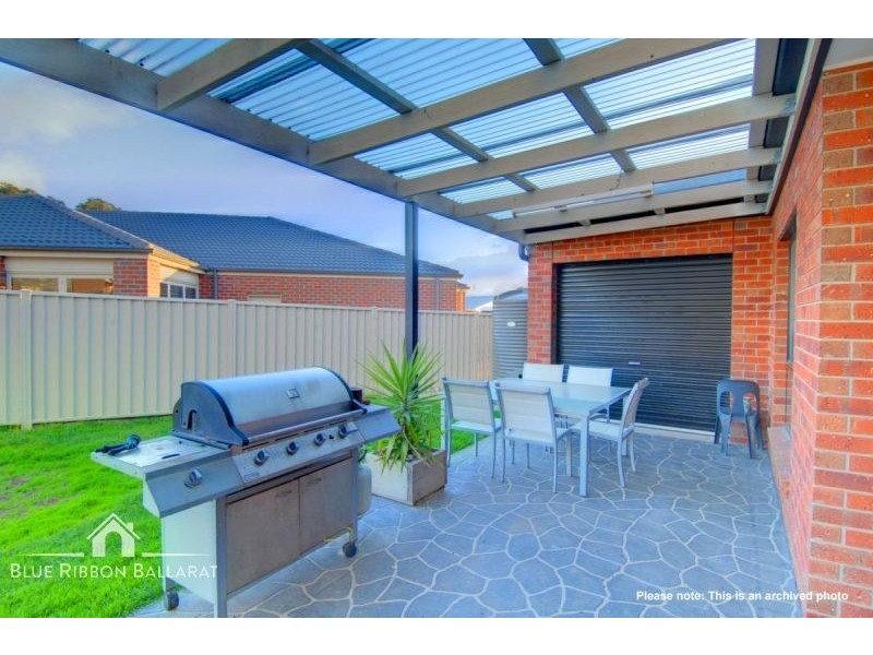 9 Canadian Crescent, Canadian VIC 3350