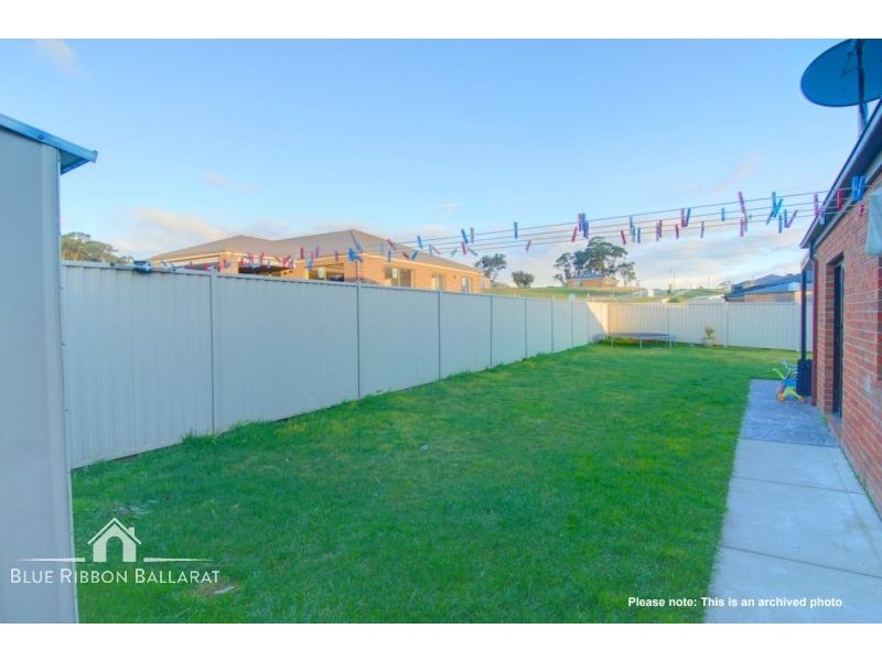 9 Canadian Crescent, Canadian VIC 3350