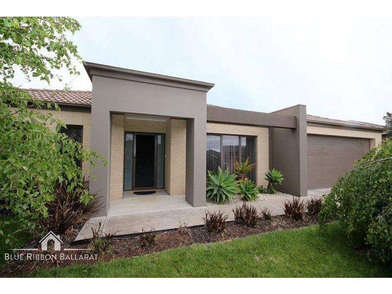 2 Dartmoor Court, Alfredton VIC 3350