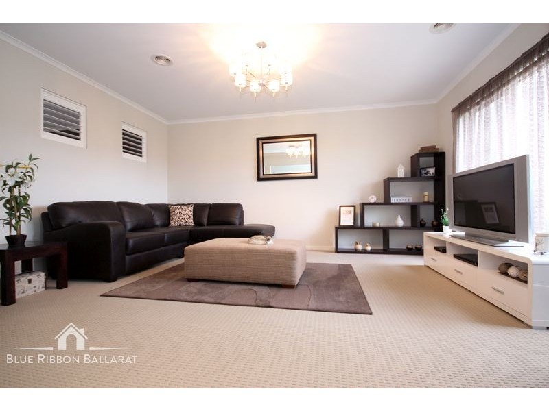 2 Dartmoor Court, Alfredton VIC 3350