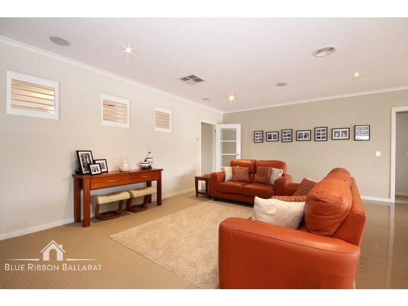 2 Dartmoor Court, Alfredton VIC 3350