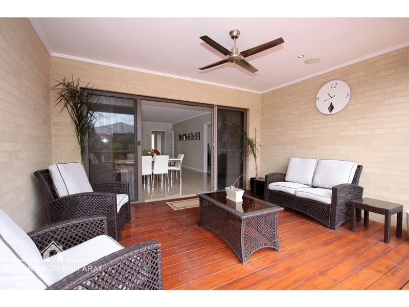 2 Dartmoor Court, Alfredton VIC 3350
