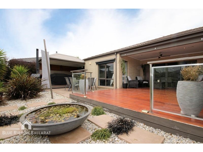 2 Dartmoor Court, Alfredton VIC 3350