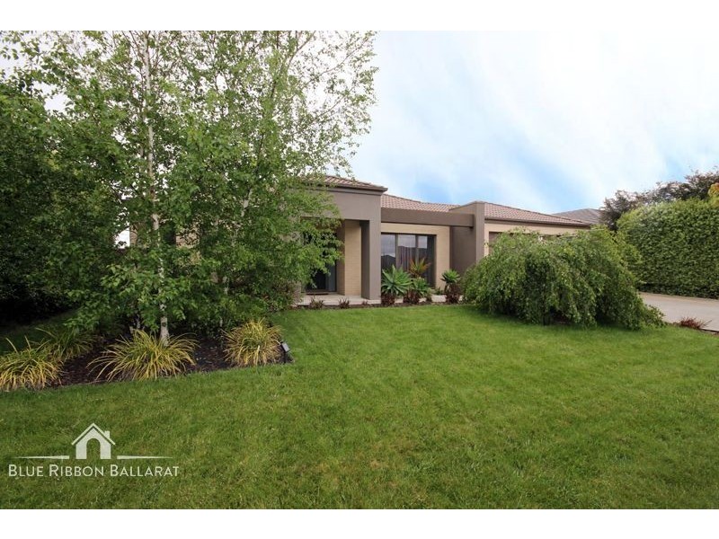 2 Dartmoor Court, Alfredton VIC 3350