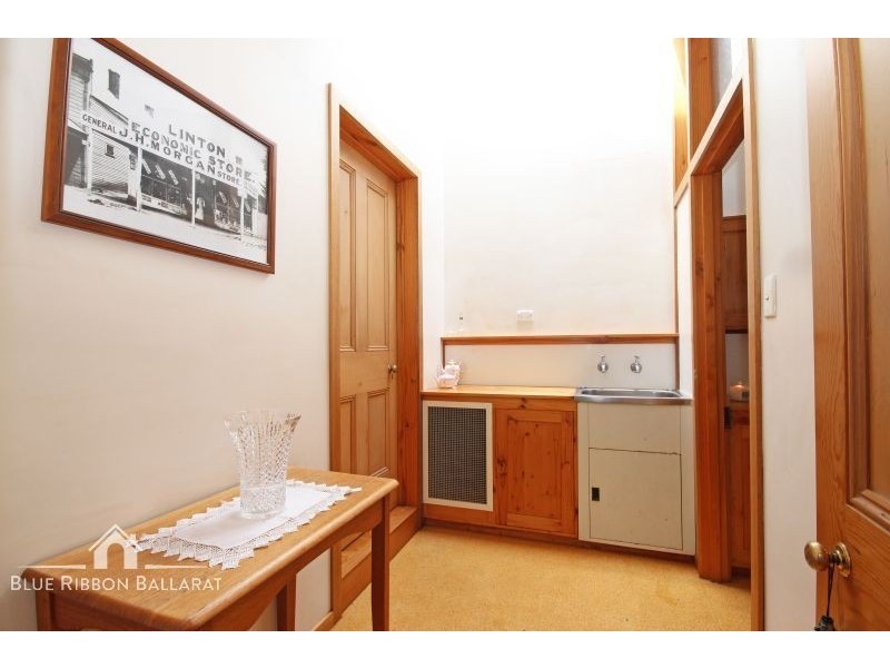 64 Sussex Street, Linton VIC 3360