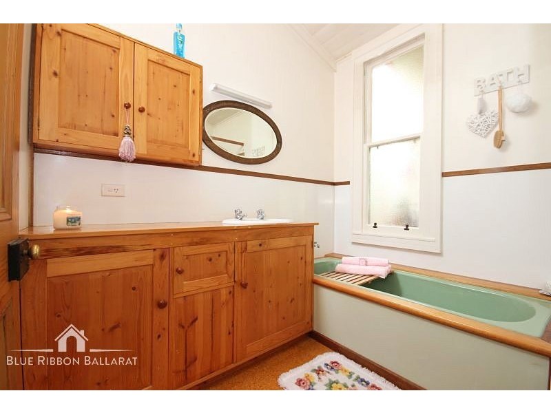 64 Sussex Street, Linton VIC 3360