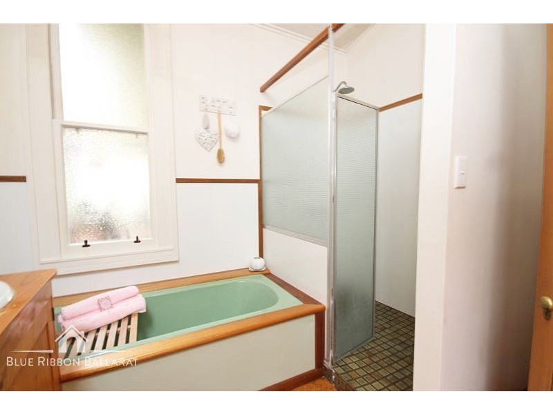 64 Sussex Street, Linton VIC 3360