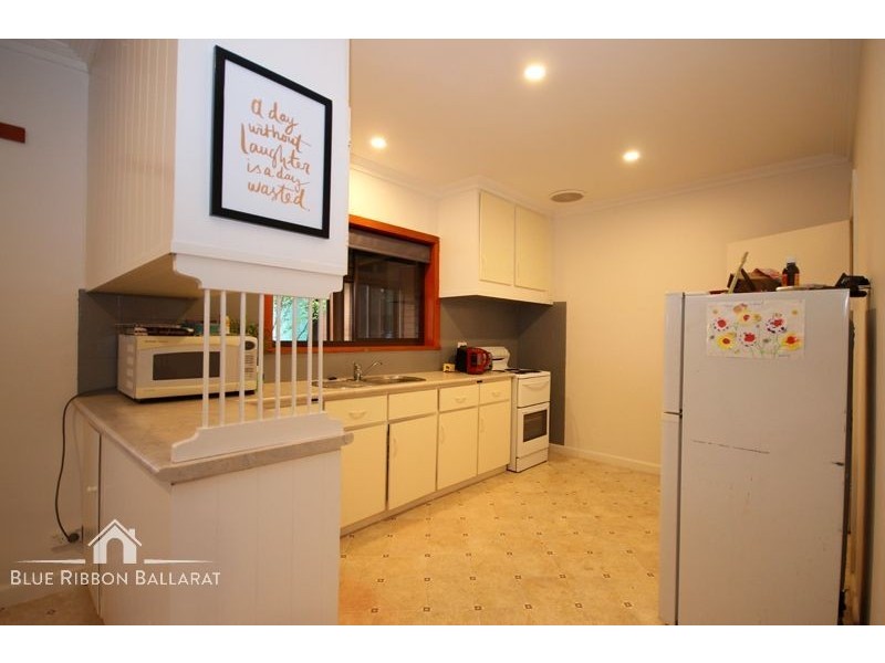 24 Ivanhoe Street, Wendouree VIC 3355