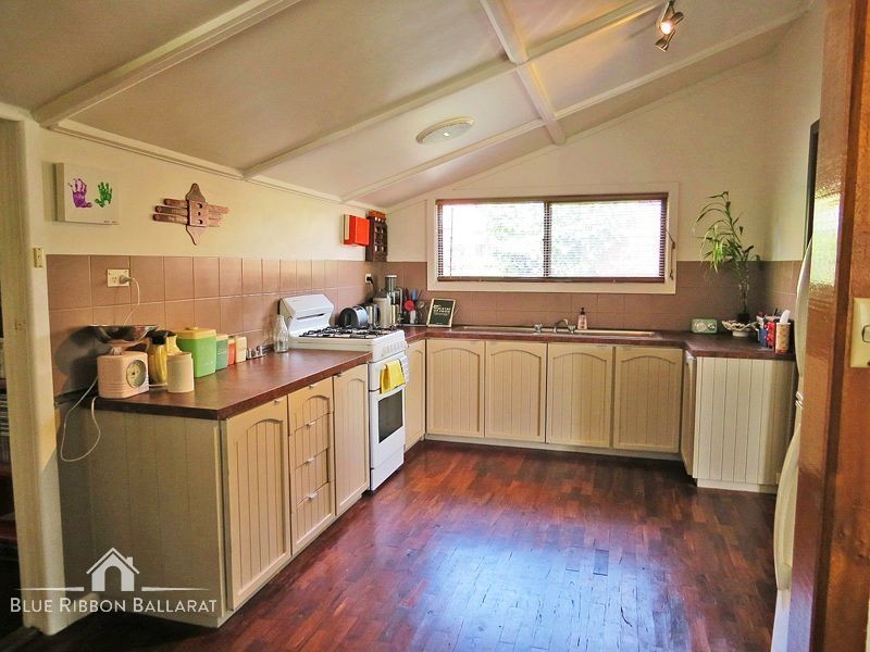 8 Lal Lal Street, Golden Point VIC 3350