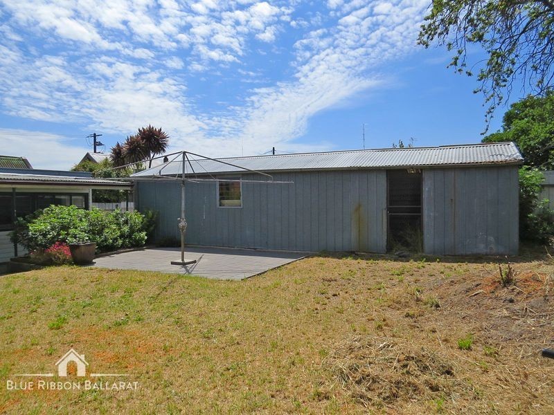 8 Lal Lal Street, Golden Point VIC 3350