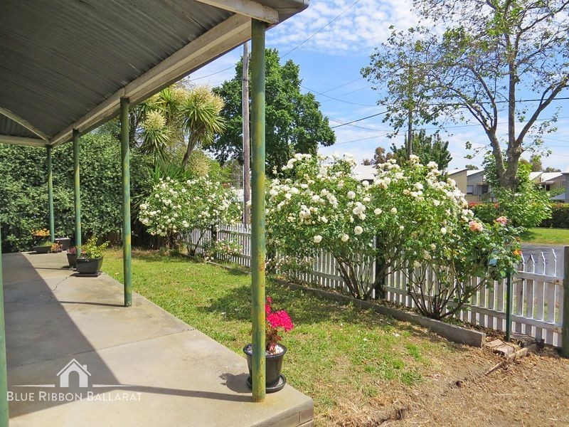 8 Lal Lal Street, Golden Point VIC 3350
