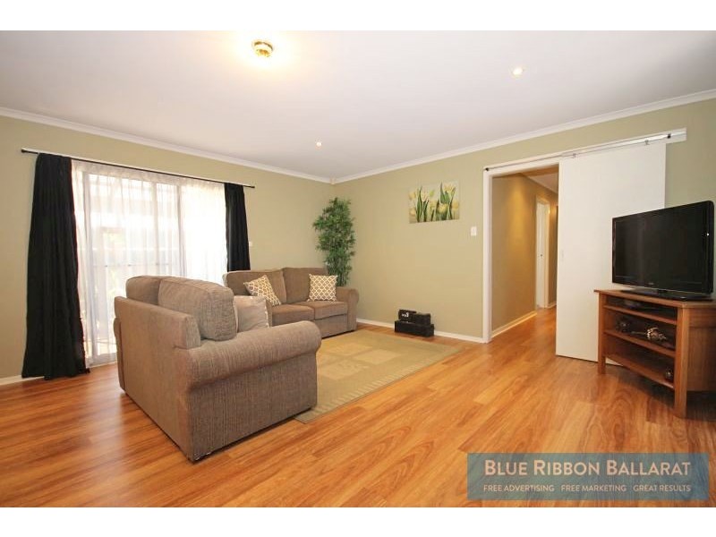 4 King Drive, Sebastopol VIC 3356