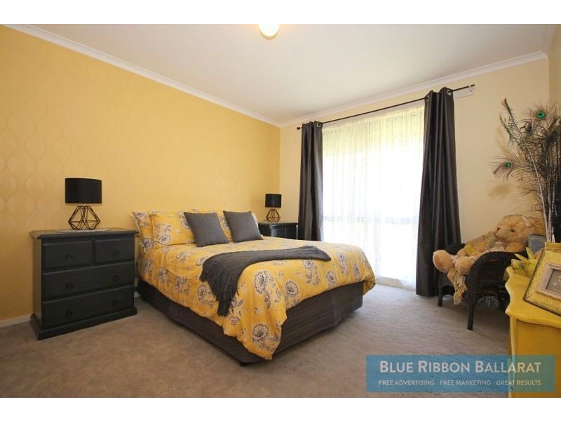 4 King Drive, Sebastopol VIC 3356