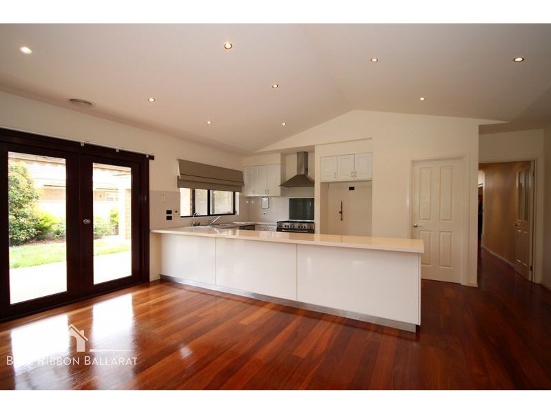 23 Scarborough Crescent, Alfredton VIC 3350