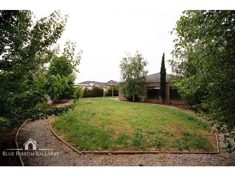 23 Scarborough Crescent, Alfredton VIC 3350