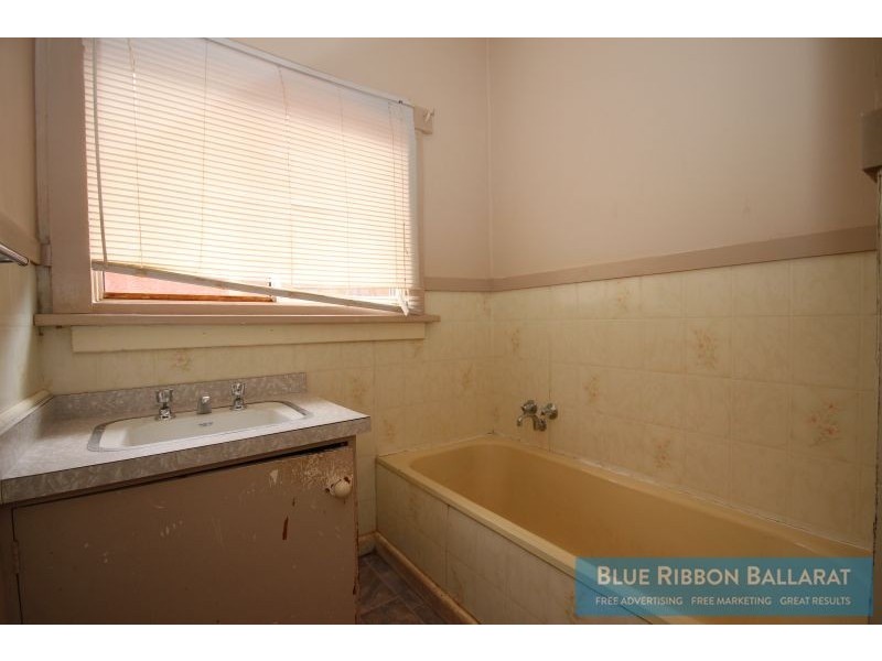 608 Chisholm Street, Black Hill VIC 3350