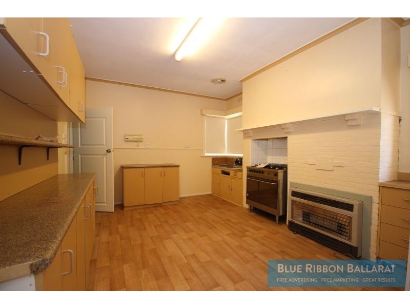 608 Chisholm Street, Black Hill VIC 3350