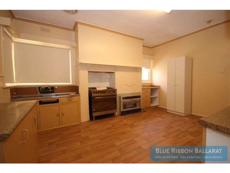 608 Chisholm Street, Black Hill VIC 3350