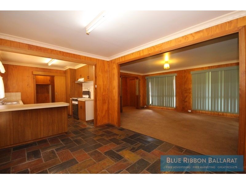 4 Bawden Street, Brown Hill VIC 3350