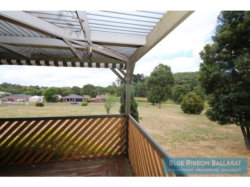 4 Bawden Street, Brown Hill VIC 3350