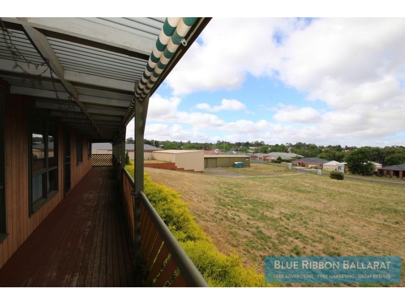 4 Bawden Street, Brown Hill VIC 3350