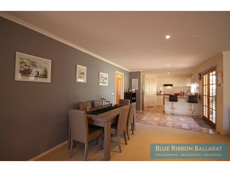 21 Caddy Drive, Creswick VIC 3363