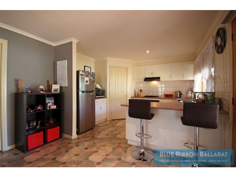 21 Caddy Drive, Creswick VIC 3363