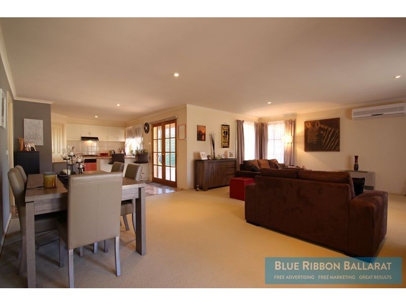 21 Caddy Drive, Creswick VIC 3363