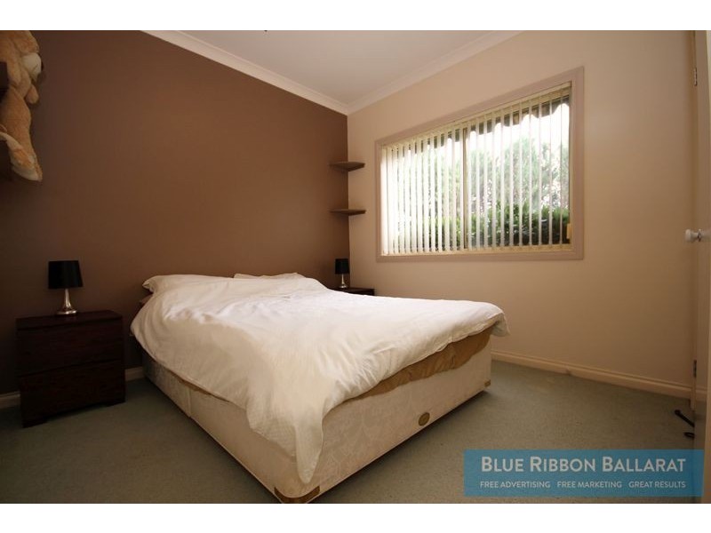 15 Scarborough Crescent, Alfredton VIC 3350